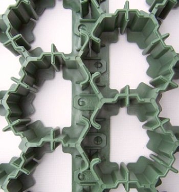 Detailansicht Rasenplatten-Verbindung